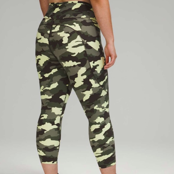 Lululemon Fast & Free Tight - Picture 2 of 10